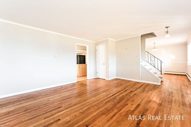 Photo - 331 S Victor St