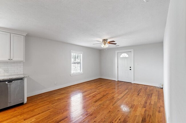 Photo - 1305 Idylwild St