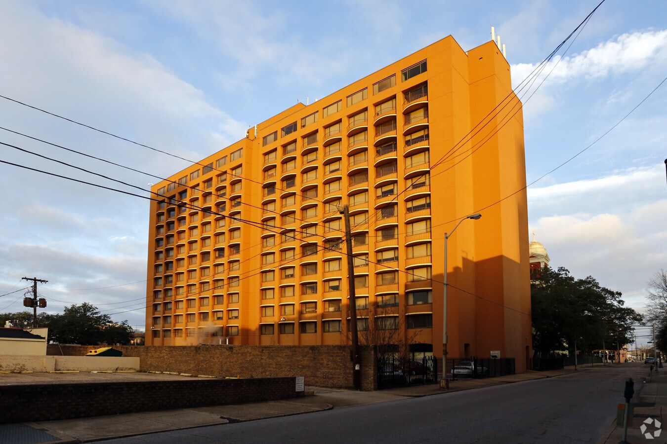 Cathedral Place Apartments - Cathedral Place Apartments