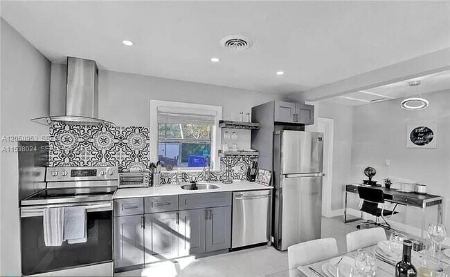 Photo - 608 N 24th Ave