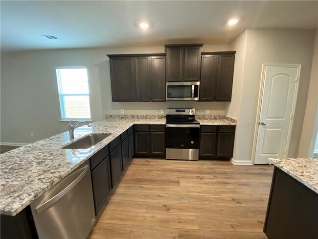 Photo - 113 Declaration Ln