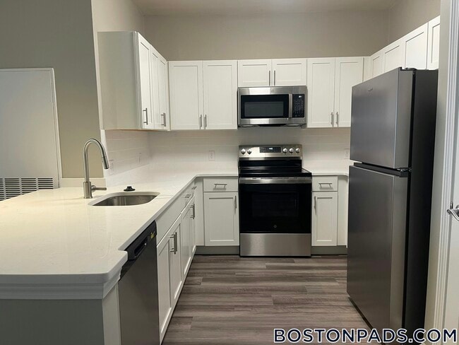 311 Lowell St Unit 2114