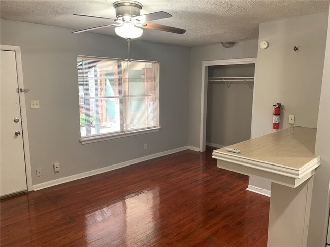 8715 Timberside Dr Unidad 3