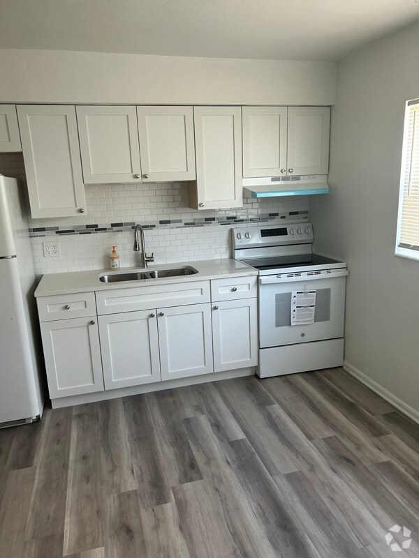 Building Photo - 125 Cleveland Ave Rental