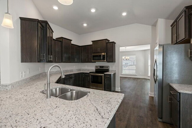 Photo - 9102 Eagle Trce Dr SE