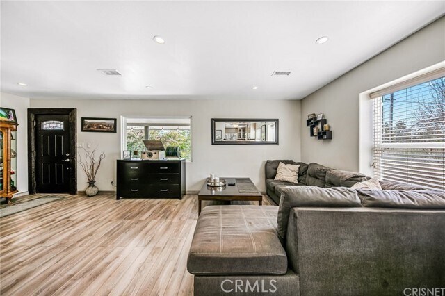 Photo - 40065 17th St W