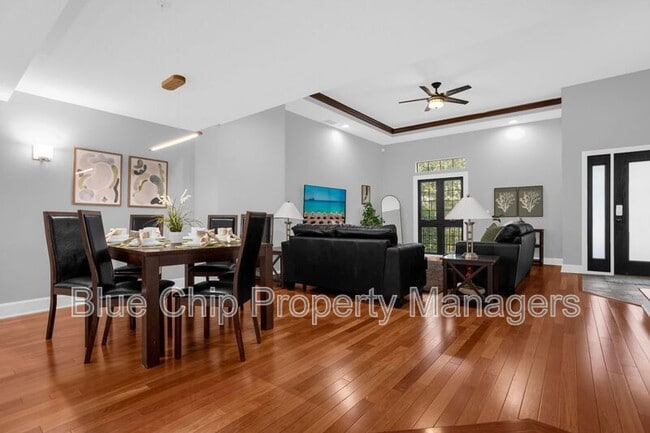Photo - 14518 Damai Ln