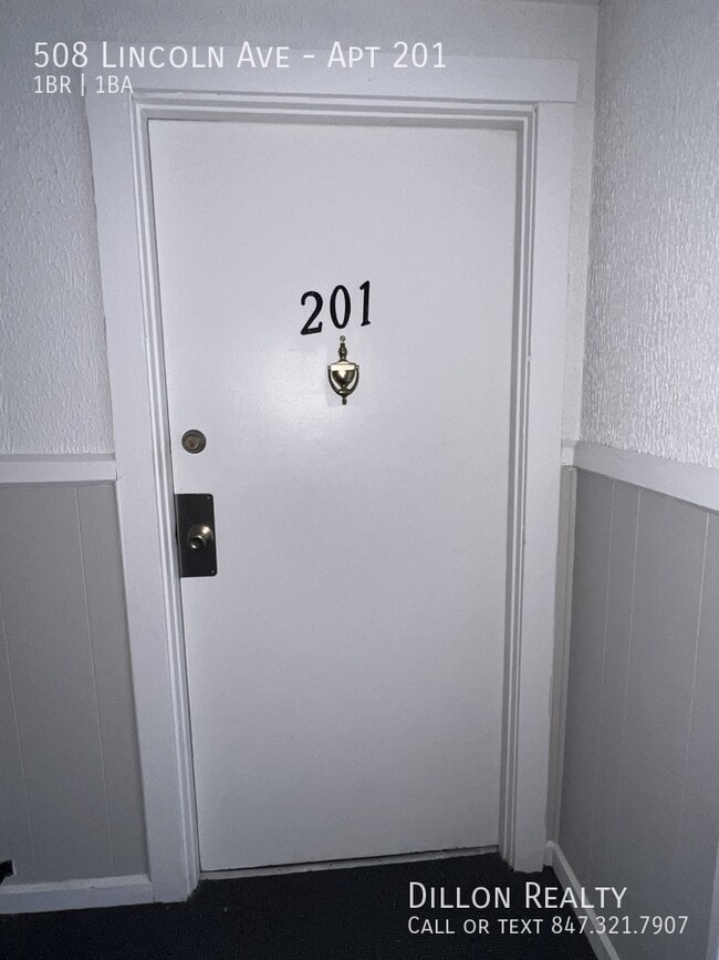 Building Photo - 508 Lincoln Ave Unit Apt 201