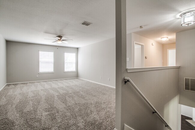 Photo - 2201 Itasca Dr