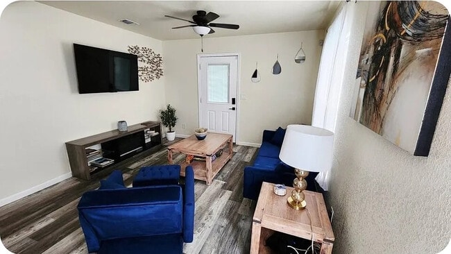 Photo - Room in House on N Polaris St