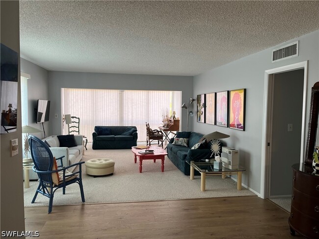 Photo - 4140 Crayton Rd Unit D6