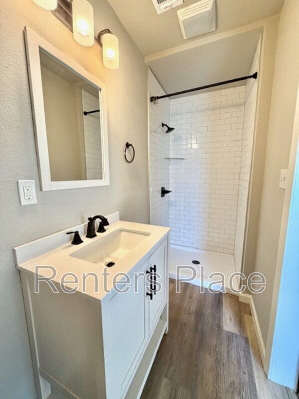 Photo - 108 E Mill Ave