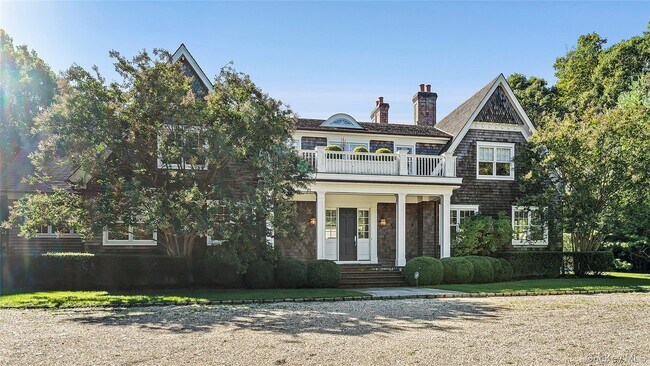 14 West Hills Ct
