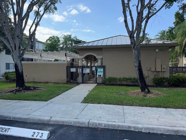 Photo - 1500 Crestwood Ct S Unit 1503