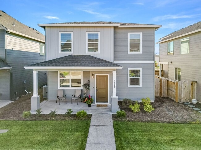 Building Photo - Beautiful New Build 3 Bed 2.5 Bath Cornelius Rental Home.