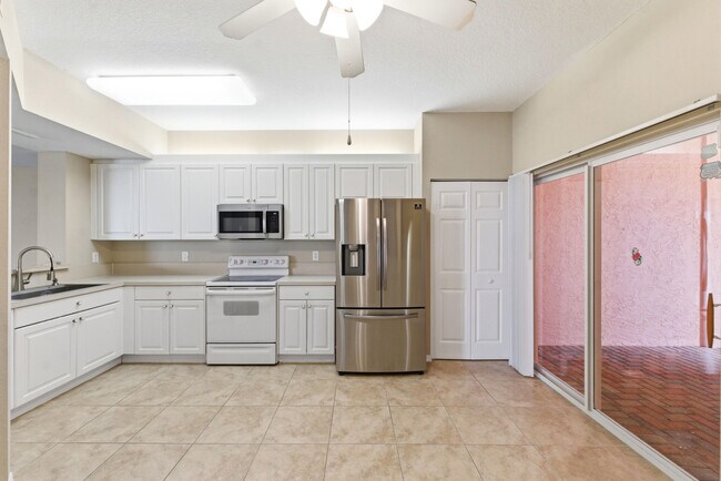 Photo - 7765 Yardley Dr Unit 107