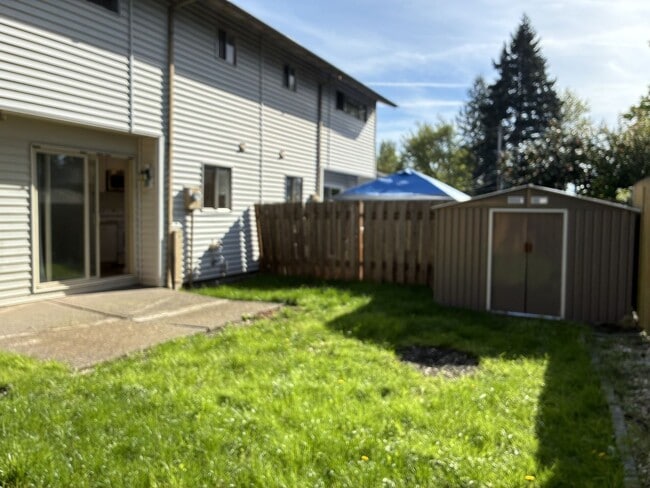 Photo - Lombard Unit 5555