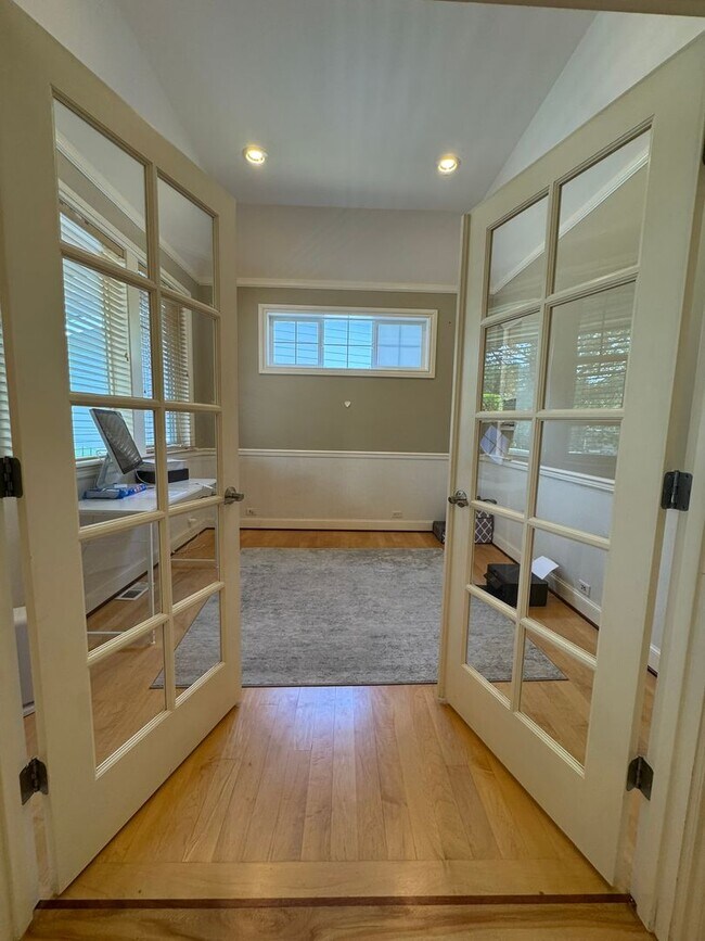 Photo - 4bd/2.5ba Sammamish Home
