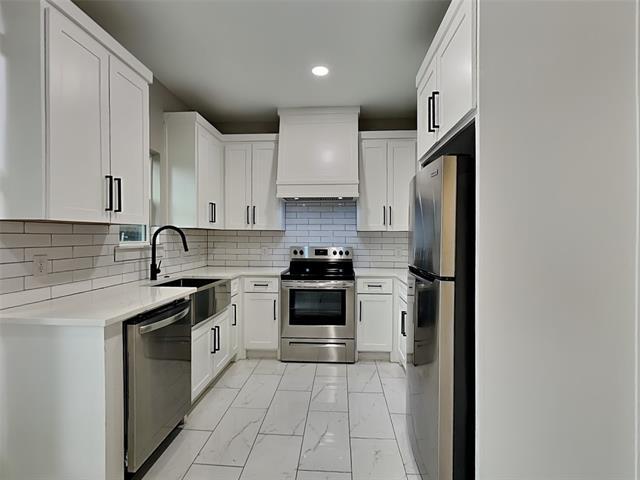 Photo - 111 Foster Ln