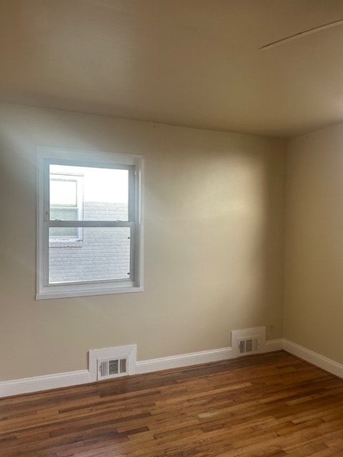 Photo - 1549 Fort Dupont St SE