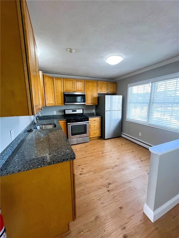 Photo - 927 Elm St Unit 3