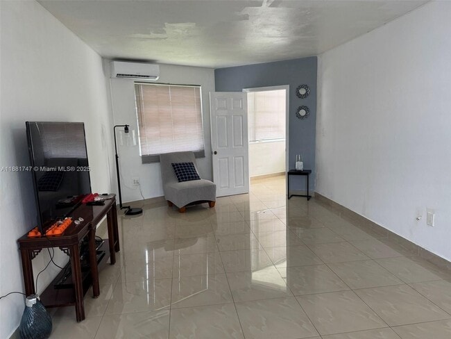Photo - 1701 NE Miami Gardens Dr Unit 216