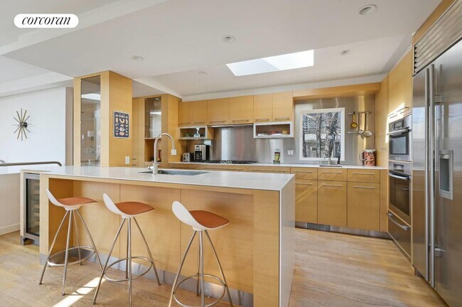 Photo - 25 Rehan Ave