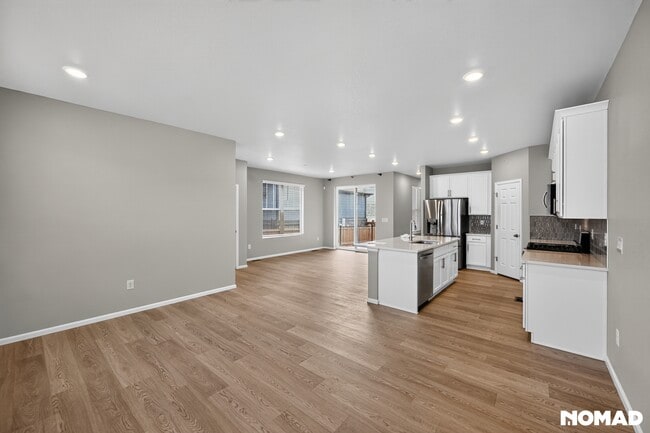 Photo - 745 N Tempe St