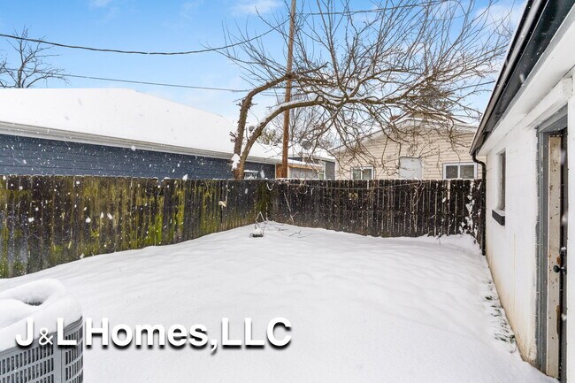 Photo - 279 Lechner Ave