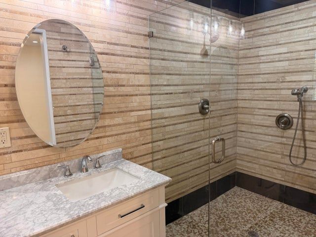 Photo - 2018 NE 14th Ct