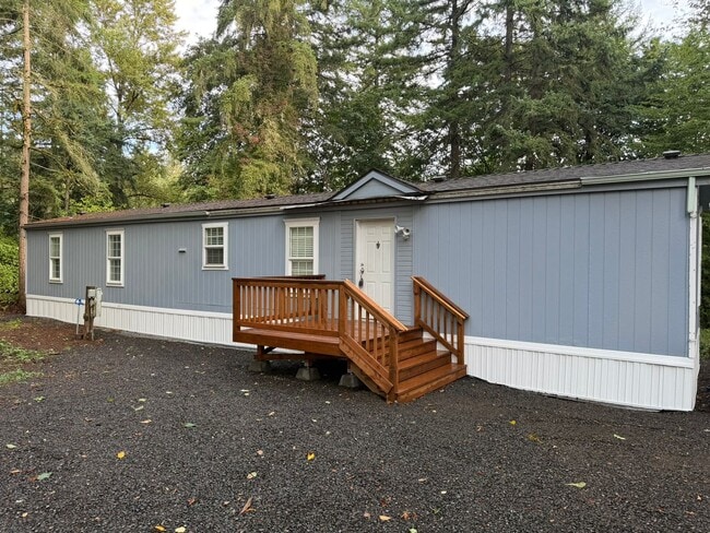Building Photo - 38595 Sodaville Waterloo Rd