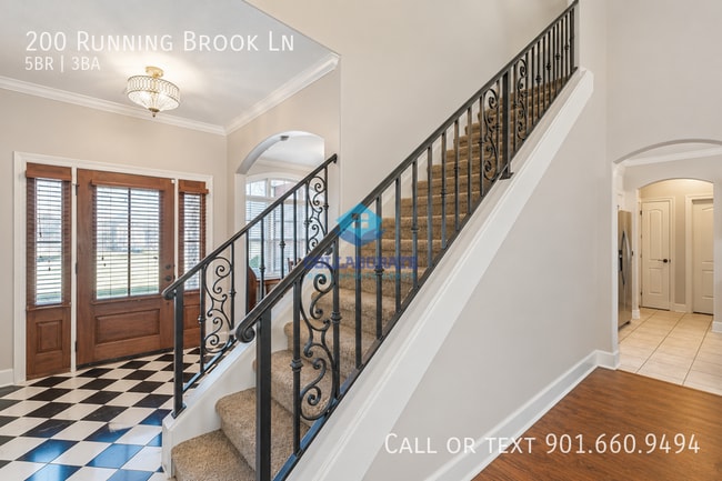 Photo - 200 Running Brook Ln