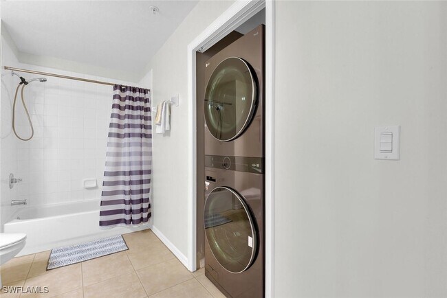 Photo - 9165 Celeste Dr Unit 3-303