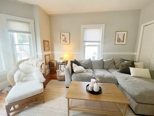 Photo - 63 Leyden St Unit 2