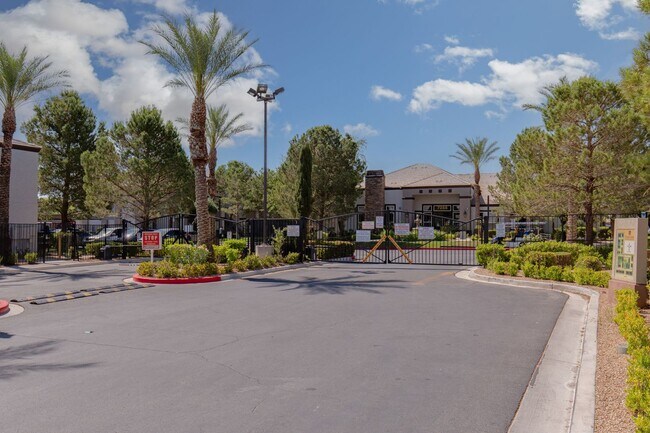 Photo - 2nd floor unit in upsace SW gated community with pool/spa/exercise room and more