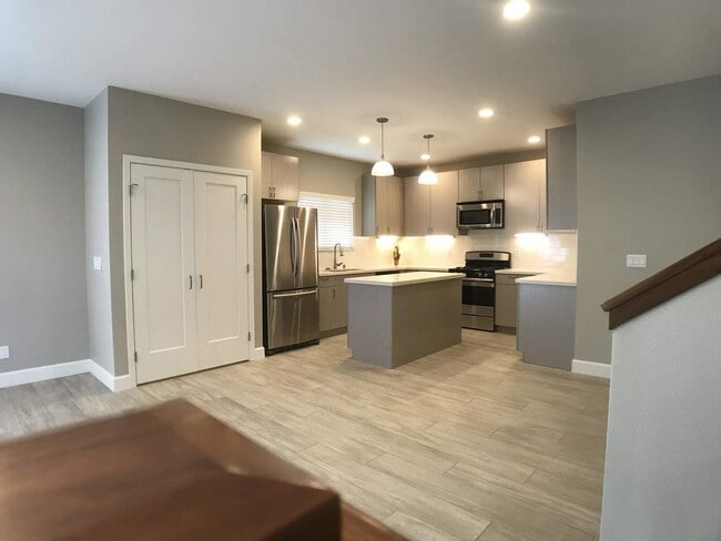 Photo - Waikalua Bayside Newer Community! 3 Bed 3.5 Bath home Ocean/mountain views.