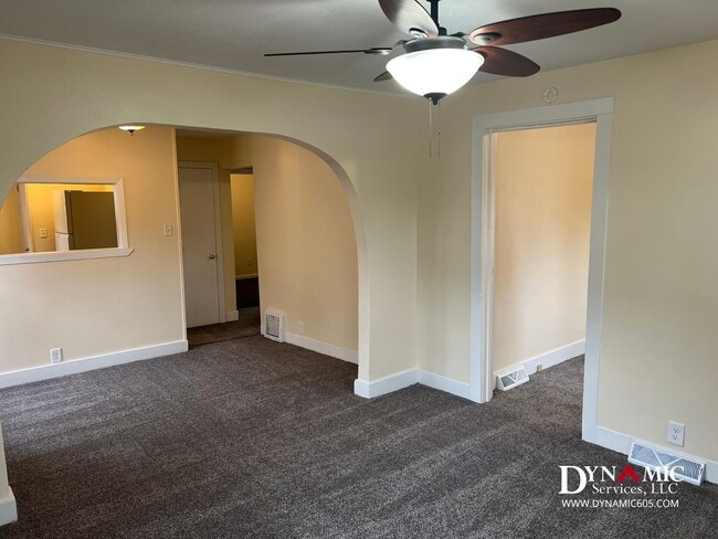 Photo - 3 Bedroom, 1 Bathroom House By Augustana &...