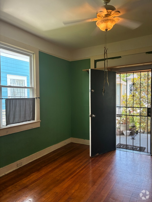 Building Photo - 1707 Frenchmen St Rental