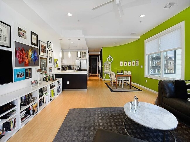 Photo - 511 Madison St