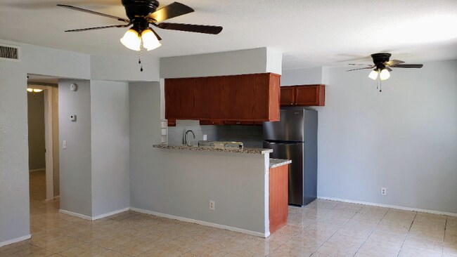 Photo - 1824 Fulstone Way Unit 1