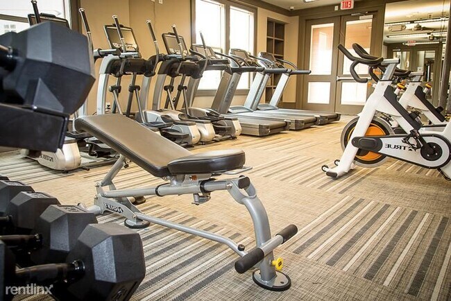 Photo - 3 br, 2 bath Condo - 331 Forest Center Dr ...