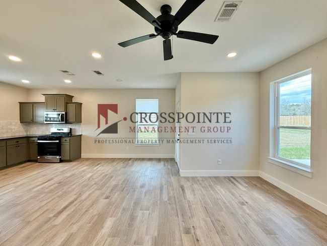 Photo - Tour Today! 3 Bedroom, 2 Bathroom Home in Lindale!