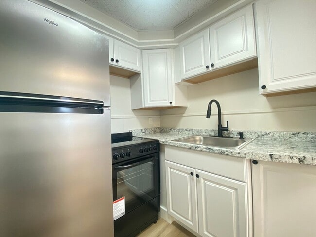 Building Photo - 60 Broadway Unit 6