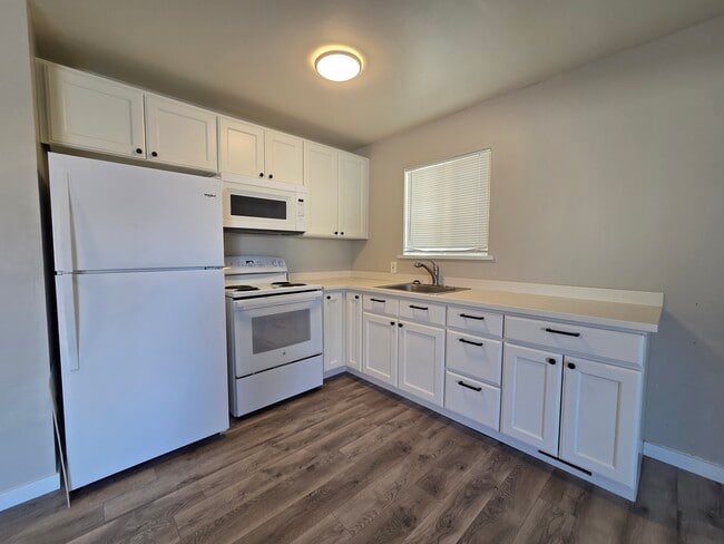 Burley - 16th St Duplex