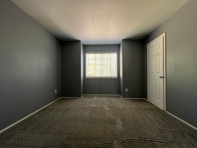 Photo - Stunning Open Home In Willow Creek Estates