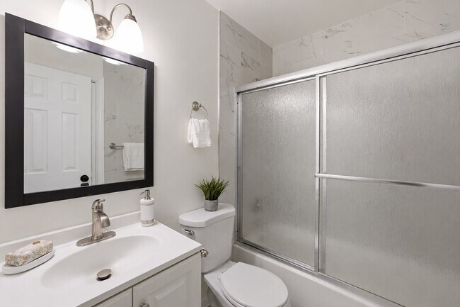 Photo - 14819 Smethwick Pl