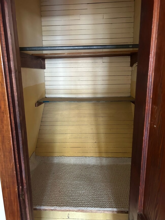 Hall Closet - 838 W 4th St Unit 2