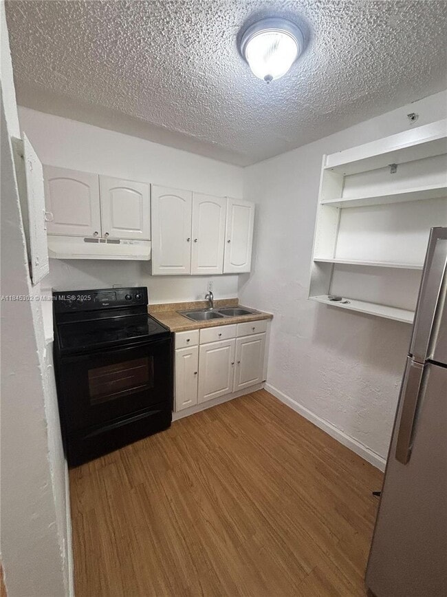 Photo - 542 NW 8th St Apartment Unit 8