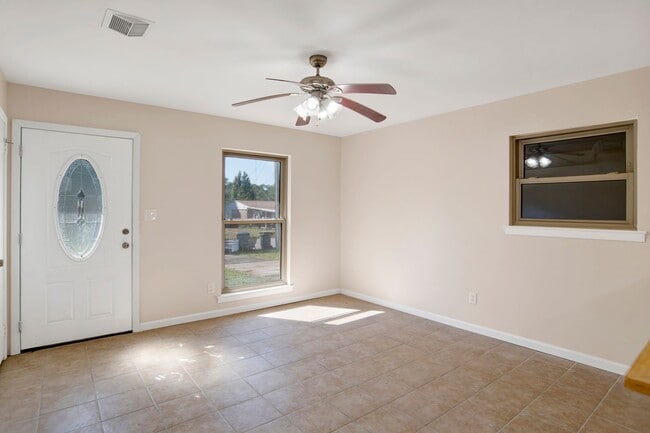 Photo - Renovated 3 bedroom home near UWF