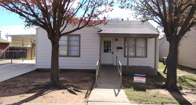 Building Photo - 209 38th St Rental